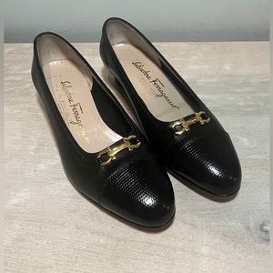 NIB Salvatore Ferragamo Vintage Gancini Block Heel Pumps In Black.  Size…